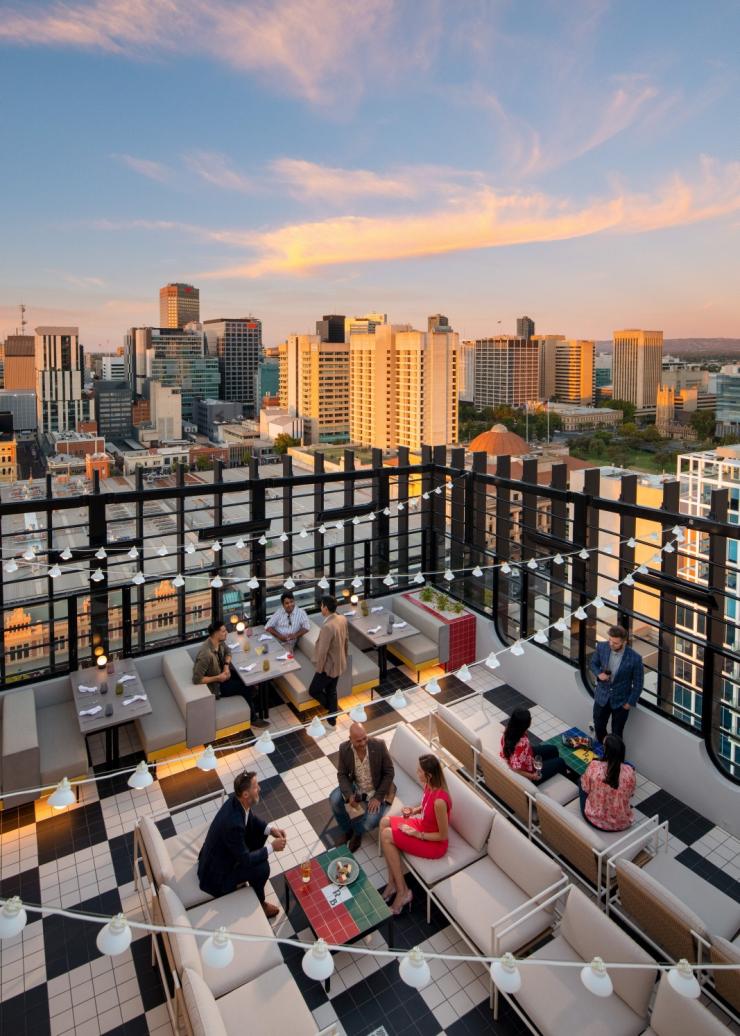 Merrymaker Rooftop Bar, Adelaide, Südaustralien © Hotel Indigo Adelaide Merrymaker Rooftop Bar, Adelaide, Südaustralien © Hotel Indigo Adelaide