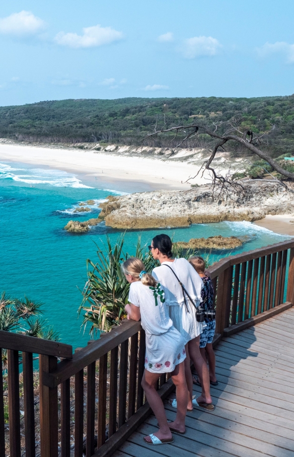 North Gorge Walk, North Stradbroke Island, Queensland © Tourism and Events Queensland