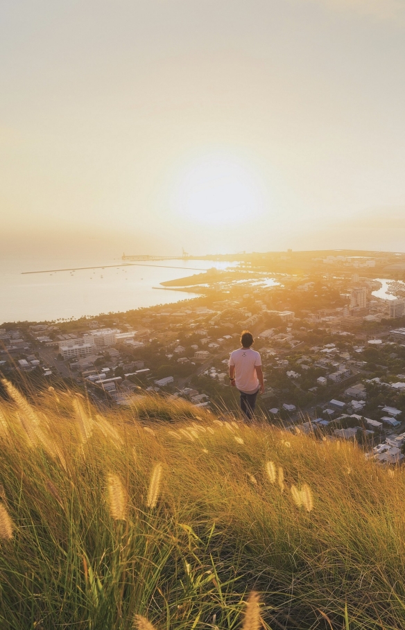 Castle Hill, Townsville, Queensland © Tourism and Events Queensland