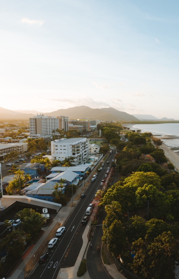 Riley Hotel, Cairns, Queensland © Tourism Australia