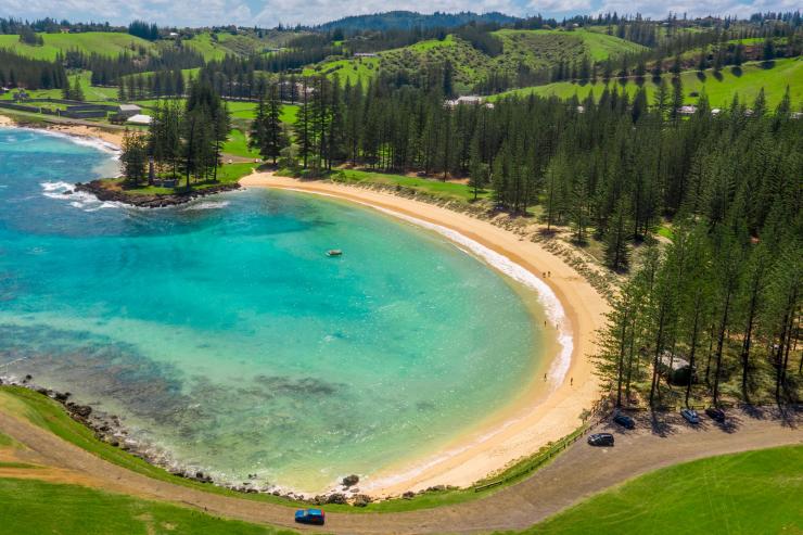 Emily Bay, Norfolk Island © Tourism Australia