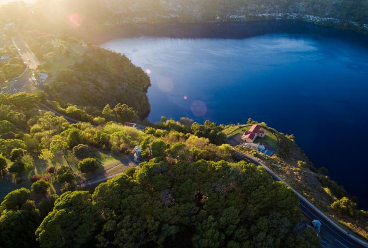Blue Lake, Mount Gambier, SA © Ockert le Roux Blue Lake, Mount Gambier, SA © Ockert le Roux