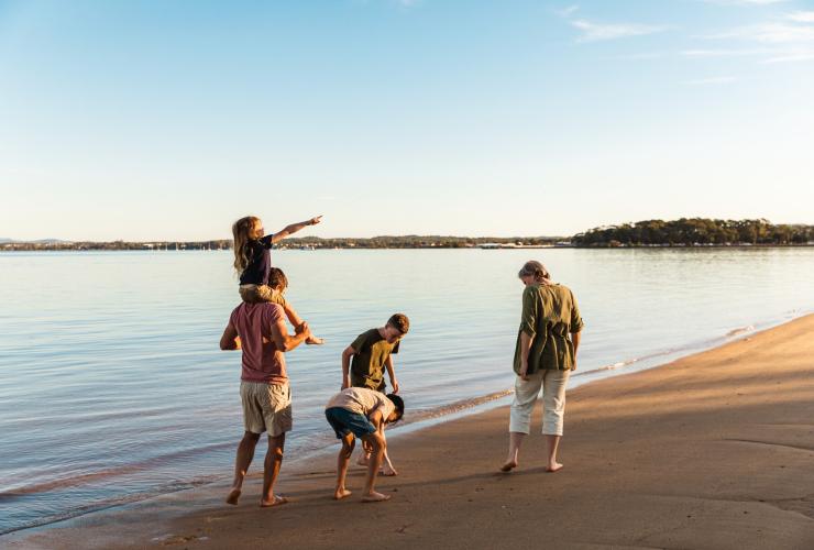 Coochiemudlo Island, near Brisbane, Queensland © Tourism and Events Queensland