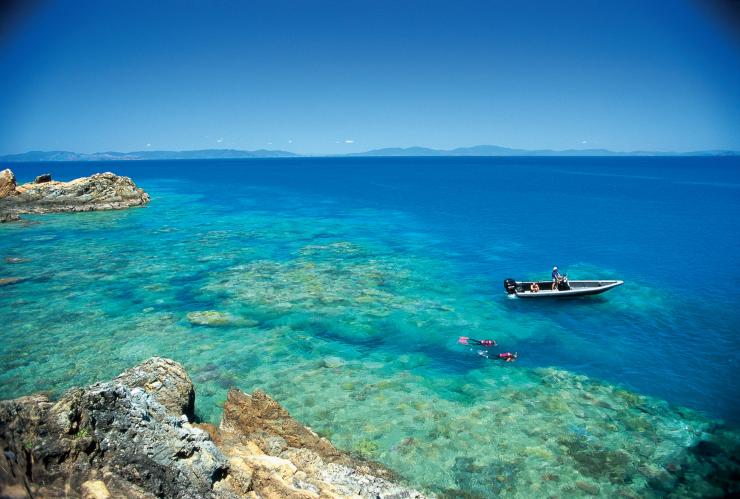 Stonehaven Bay, Hook Island, Whitsundays, QLD © Tourism and Events Queensland