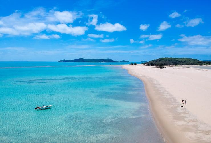 Friday Island, Torres Strait Islands, QLD © Mark Fitz Friday Island, Torres Strait Islands, QLD © Mark Fitz