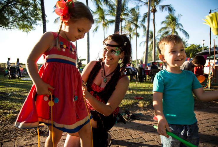 Children at Darwin's Mindil Beach Sunset Markets © Tourism NT/Mindil Beach Sunset Markets