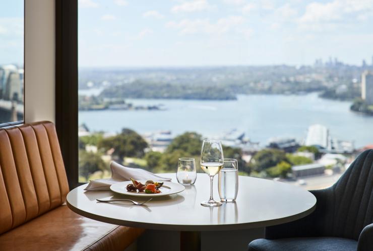 Four Seasons Hotel Sydney, Sydney, NSW © Four Seasons Hotel Sydney Four Seasons Hotel Sydney, Sydney, NSW © Four Seasons Hotel Sydney