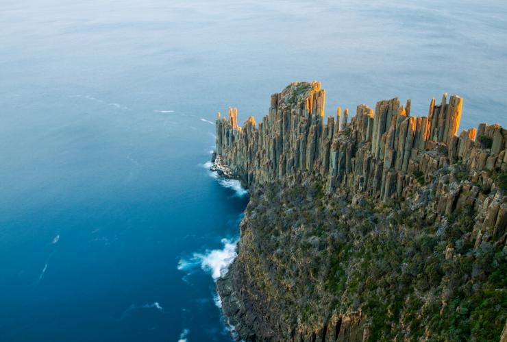 Cape Raoul, Tasman National Park, TAS © Tasmania Parks and Wildlife Service