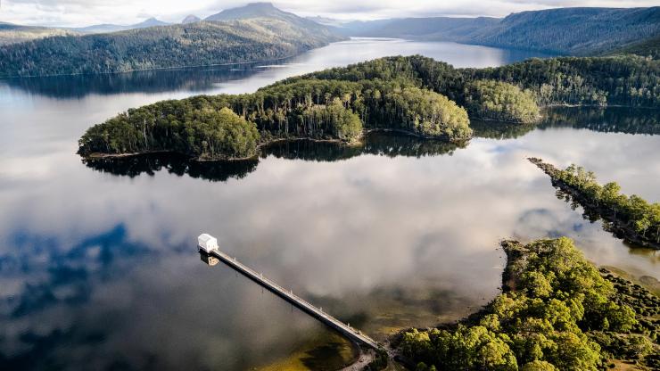 Pumphouse Point, Lake St Clair, TAS © Tourism Tasmania