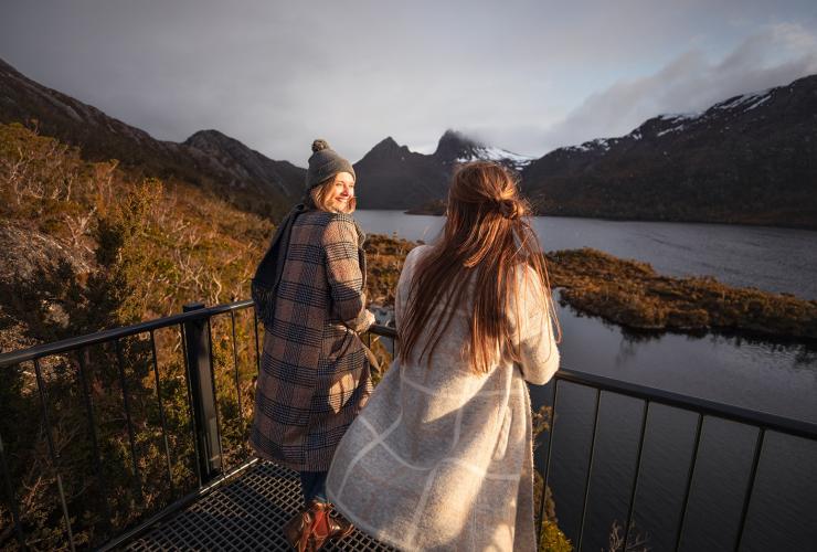 Dove Lake Circuit, Cradle Mountain, TAS © Tourism Australia