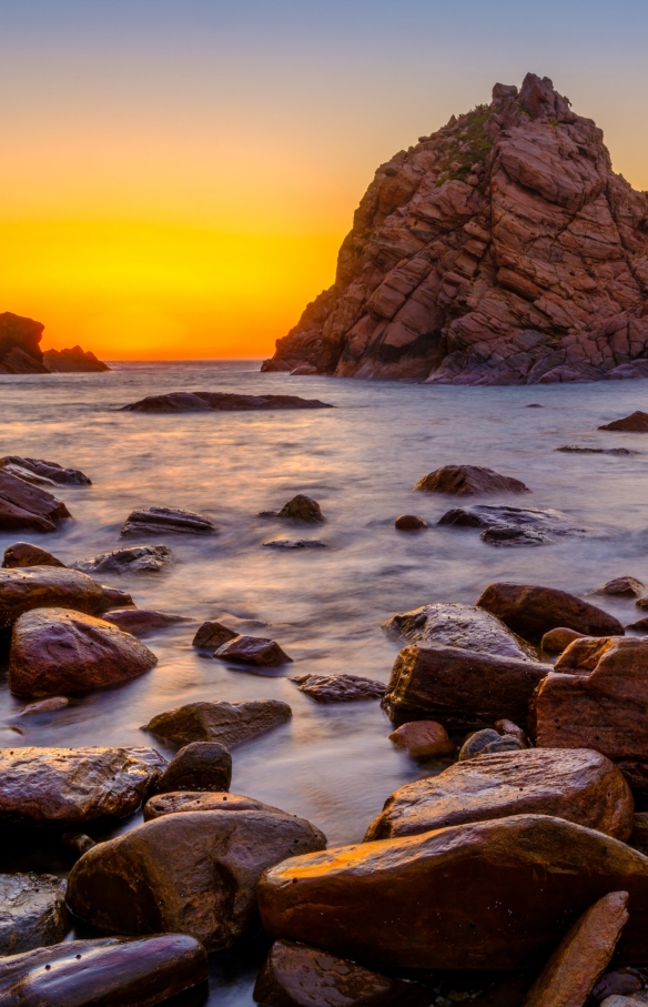 Sugarloaf Rock, Leeuwin-Naturaliste National Park, Western Australia © Tourism Western Australia