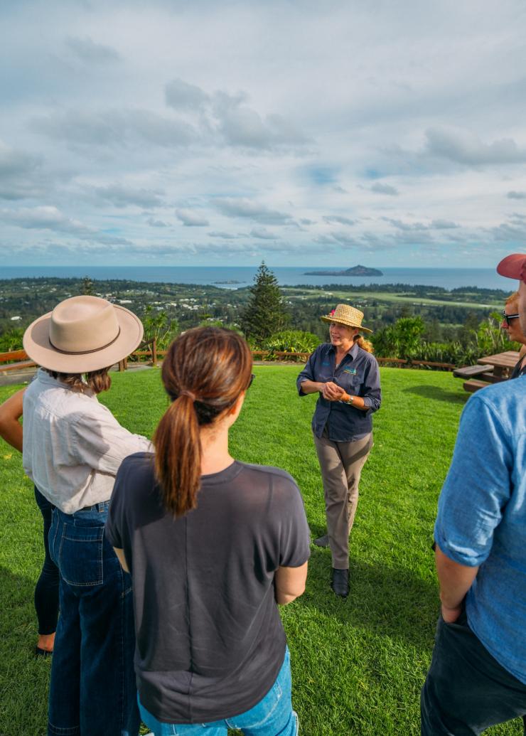 Baunti Tours, Norfolk Island © Tourism Australia