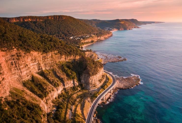 Sea Cliff Bridge, Clifton, NSW © Destination NSW Sea Cliff Bridge, Clifton, NSW © Destination NSW