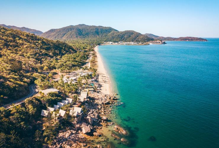 Base Hostel, Magnetic Island, Townsville, QLD © Tourism and Events Queensland Base Hostel, Magnetic Island, Townsville, QLD © Tourism and Events Queensland