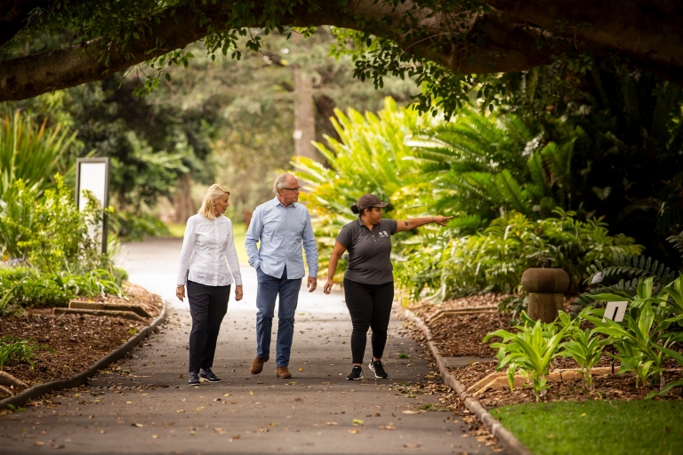 The Royal Botanic Garden Sydney Aboriginal Heritage Tour, Sydney, NSW © Tourism Australia