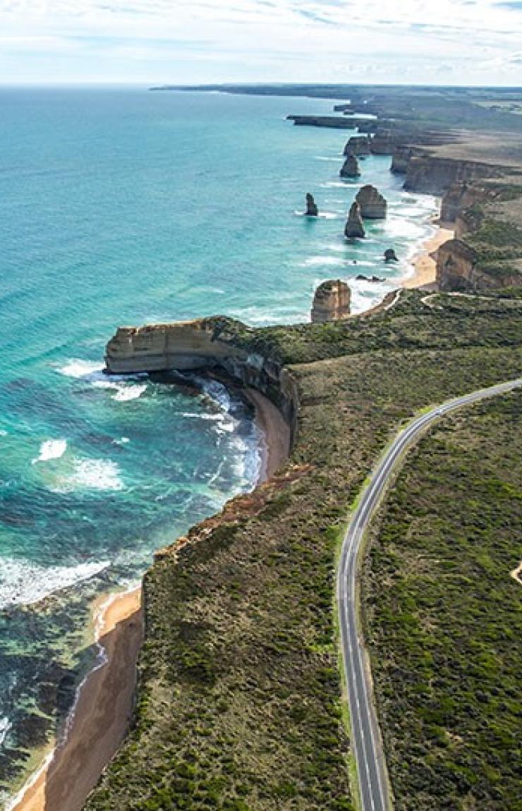 Twelve Apostles, Great Ocean Road, VIC © Greg Snell, Tourism Australia