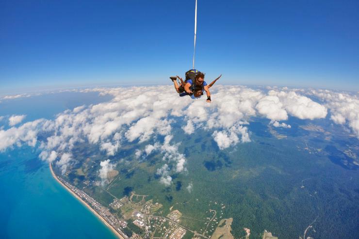 Mission Beach, Cairns, QLD © Tourism Australia