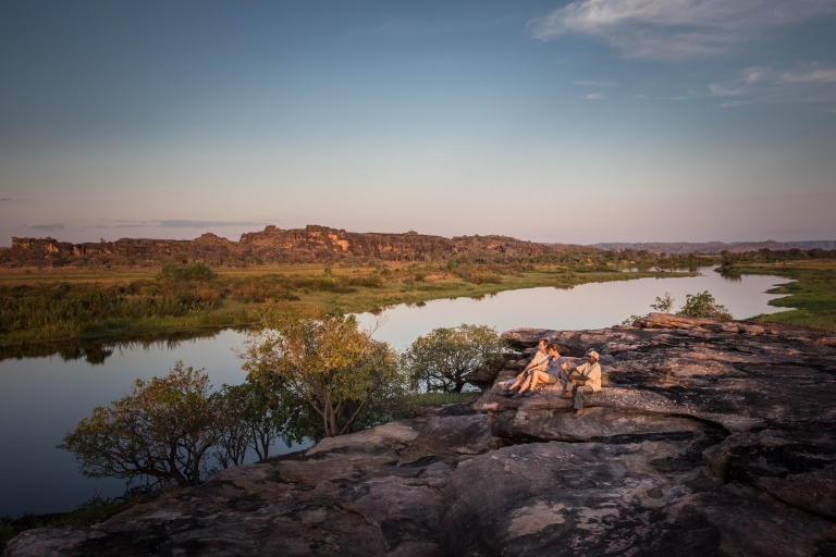 Kakadu Cultural Tours, Kakadu, NT © Tourism Australia