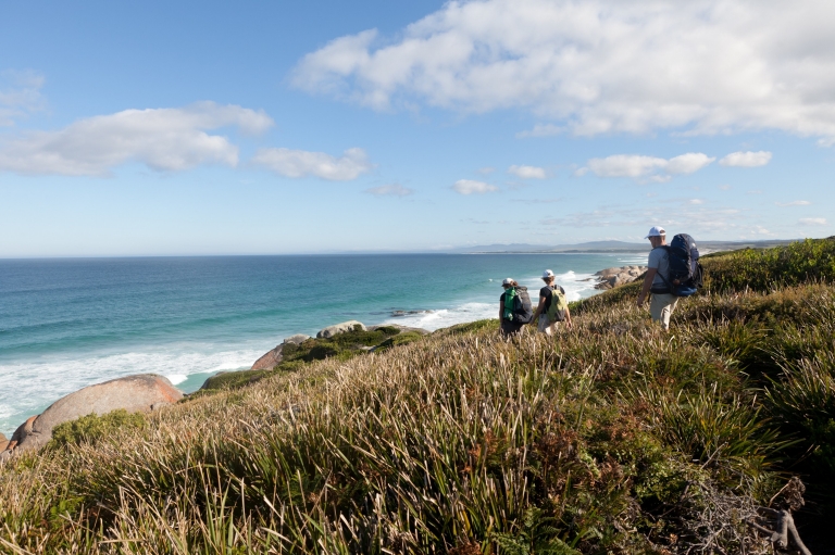 Bay of Fires, Tasmania © Tasmania Walking Company