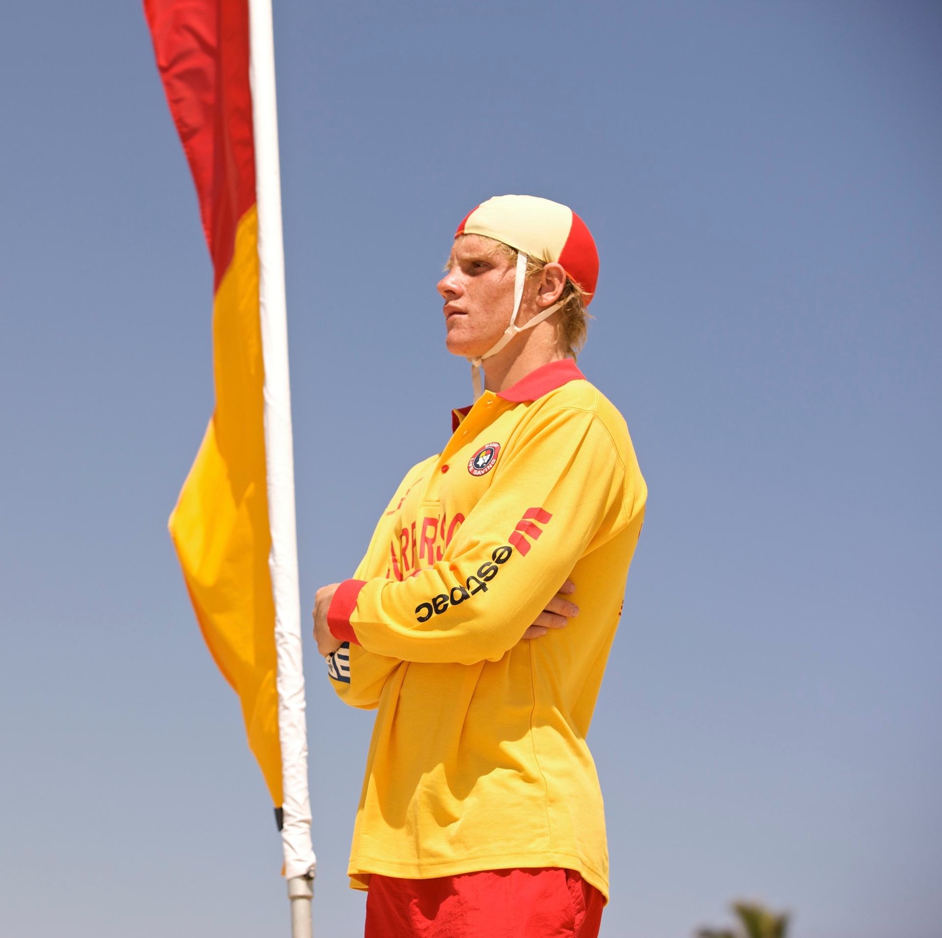 Surf Life Saver on the Gold Coast © Tourism Australia