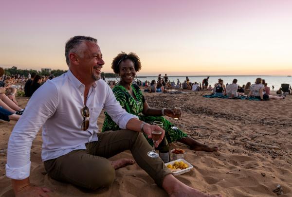 Couple at Mindil Beach Sunset Markets, Darwin, Northern Territory © Tourism NT