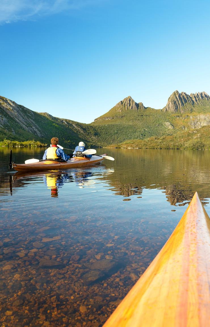 Dove Lake, Cradle Mountain-Lake St Clair National Park, Tasmania © Tourism Australia