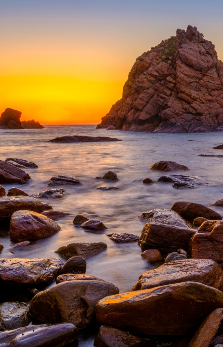 Sugarloaf Rock, Leeuwin-Naturaliste National Park, Western Australia © Tourism Western Australia