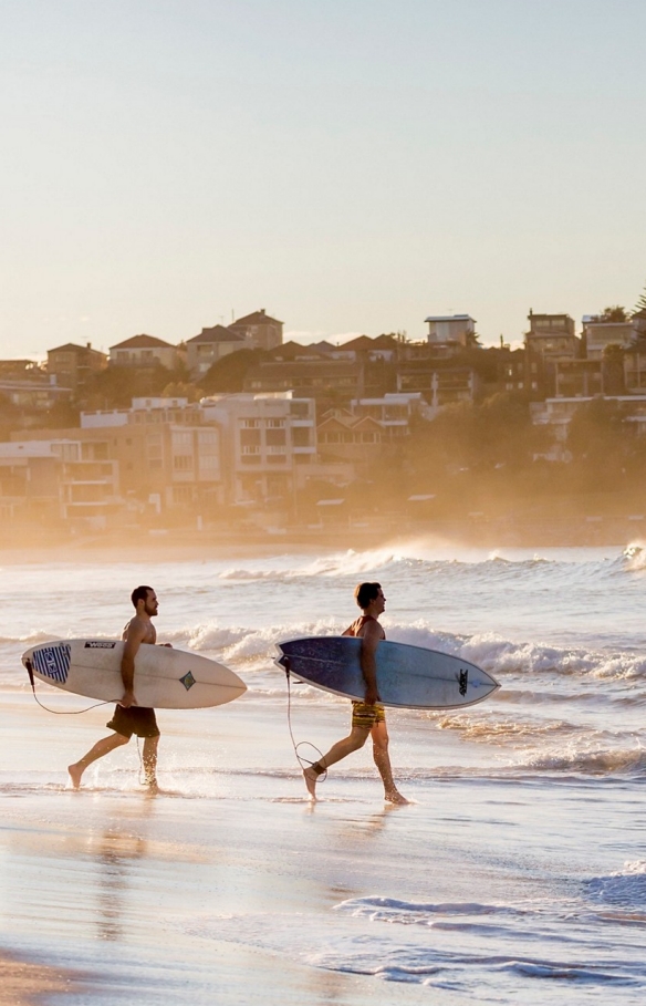 Bondi Beach, Sydney, NSW © Destination NSW