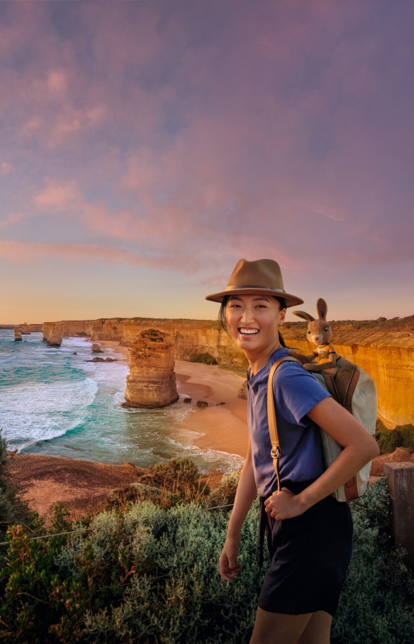 Twelve Apostles, Great Ocean Road, Victoria © Tourism Australia