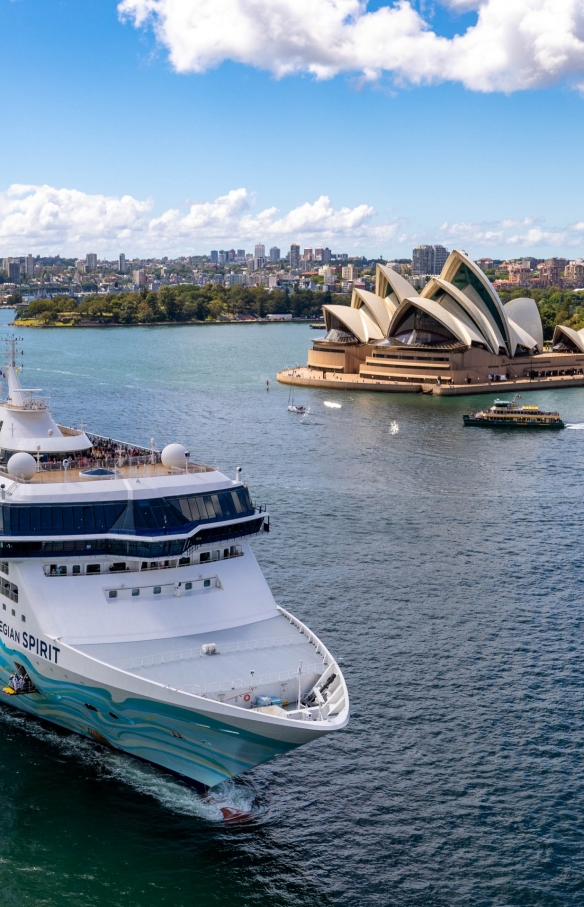 Norwegian Spirit, Sydney Harbour, New South Wales © Norwegian Cruise Line