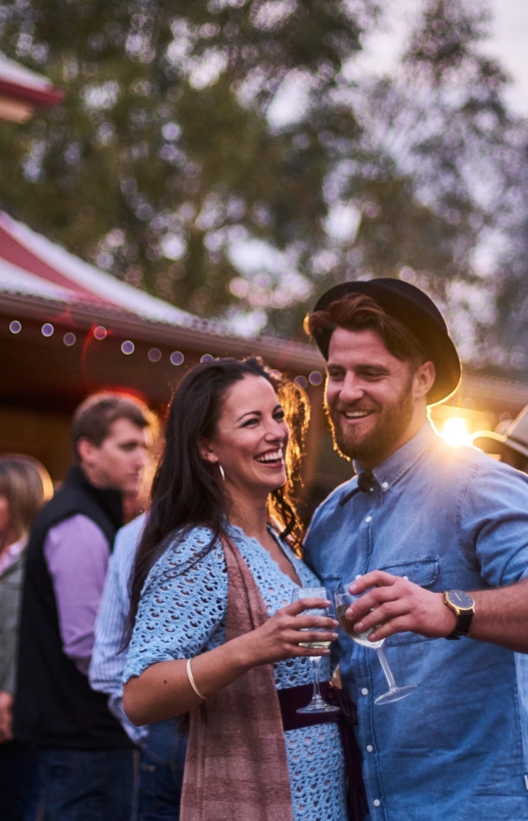 Couple at Prairie Hotel in outback South Australia © South Australian Tourism Commission