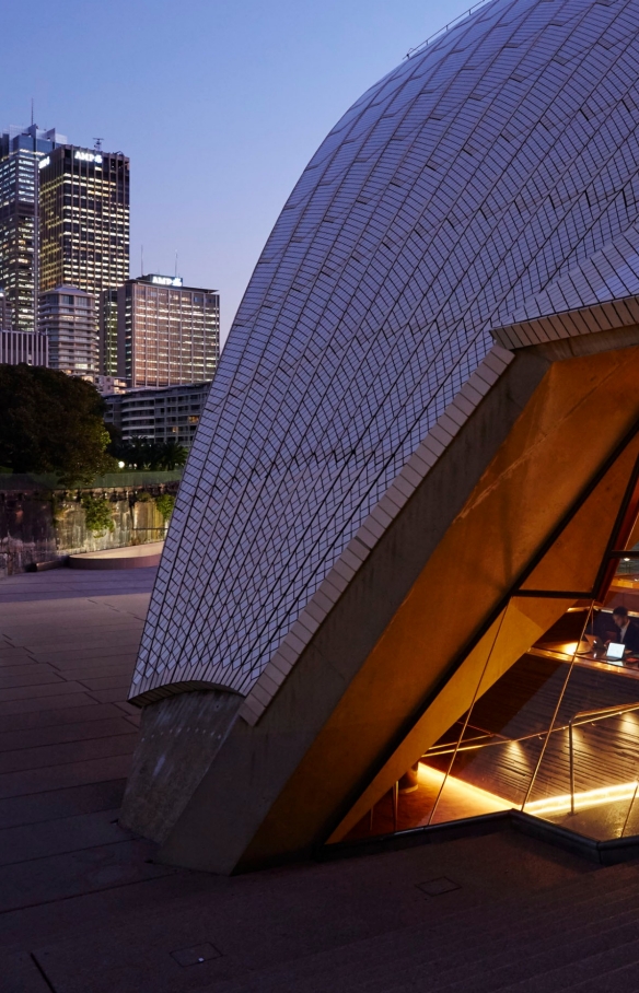 Bennelong, Sydney, NSW © Brett Stevens, Bennelong