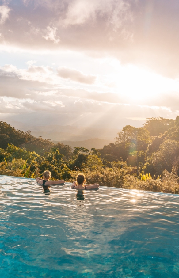 O'Reilly's Rainforest Retreat, Queensland © Tourism and Events Queensland