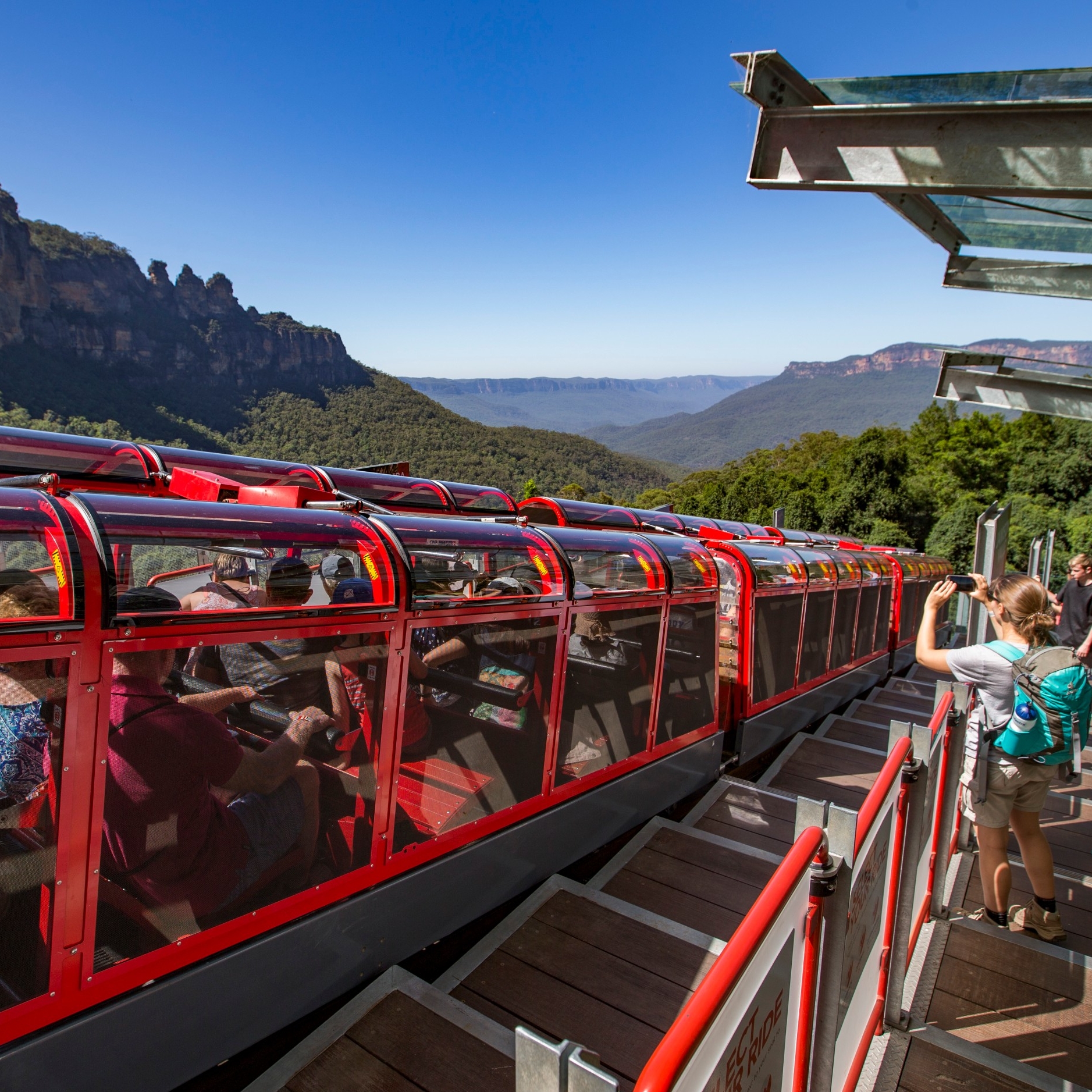 Passengers aboard the Scenic Railway train at Scenic World in Katoomba © Destination NSW