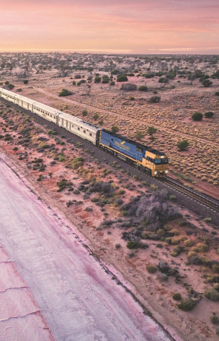 Indian Pacific, Lake Hart, SA © Andrew Gregory