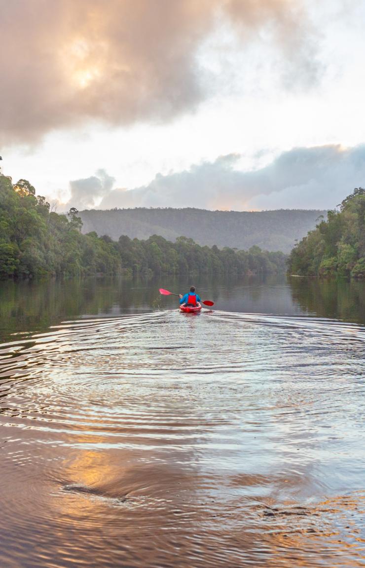 Pieman River, Corinna, Tasmanie © Places We Go Pieman River, Corinna, Tasmanie © Places We Go