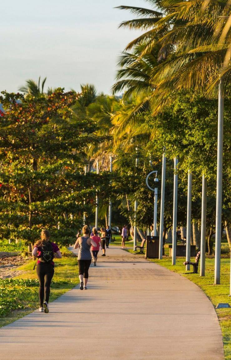 Esplanade, Cairns, QLD © Andrew Watson, Tourism &amp; Events Queensland