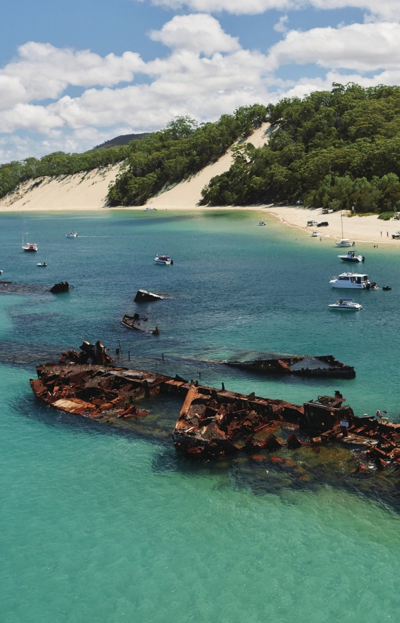 Bangkai Kapal Tangalooma, Moreton Island, QLD © Tourism and Events Queensland