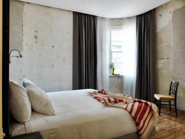 The Old Clare Hotel, Sydney, New South Wales © Chris Court Photography