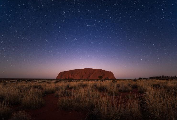 Osservazione delle stelle a Uluru, Uluru-Kata Tjuta National Park, Northern Territory © Matt Donovan Osservazione delle stelle a Uluru, Uluru-Kata Tjuta National Park, Northern Territory © Matt Donovan