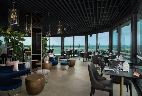 Rooftop bar Rocco a Cairns © Tourism Australia