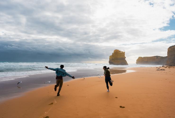 Dodici Apostoli da Gibson Beach, Great Ocean Road, Victoria © Visit Victoria