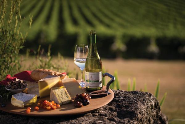 De Bortoli Yarra Valley Estate, Yarra Valley, Victoria © Tourism Australia