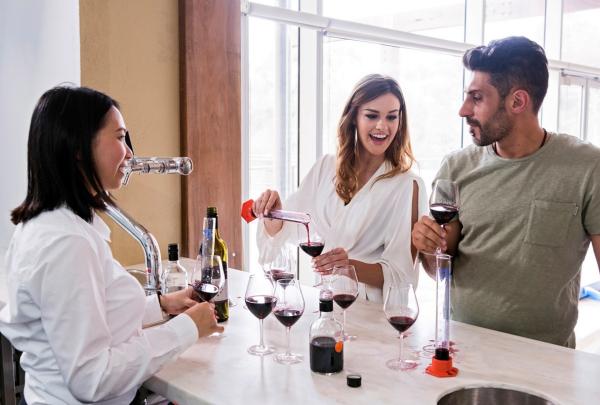 Blend Bar, esperienza di miscelazione al Jacob's Creek, Barossa Valley, South Australia © John Montest