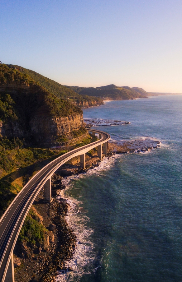 Sea Cliff Bridge, Clifton, New South Wales © Destination NSW