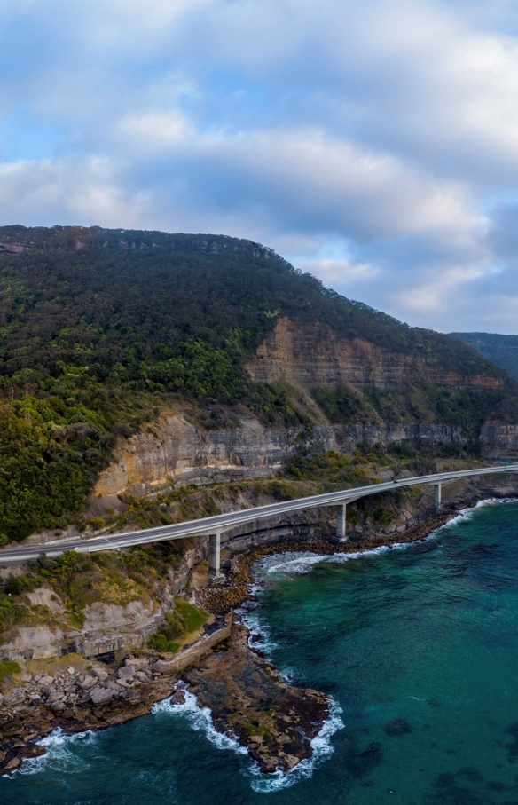 Sea Cliff Bridge, Clifton, New South Wales© Destination NSW