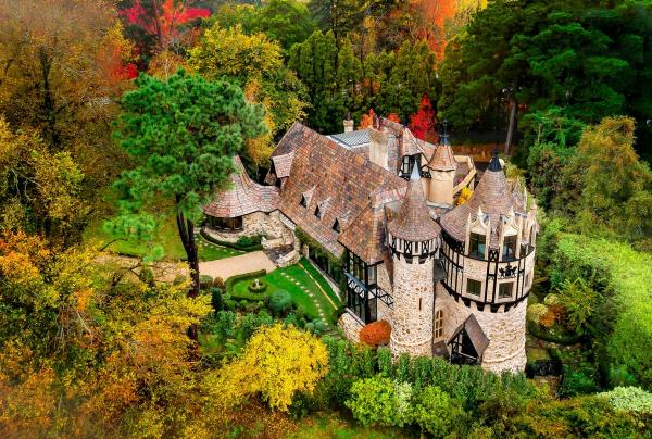 南オーストラリア州、アデレード・ヒルズ、ソーングローブ・マナー・ホテル © Thorngrove Manor Hotel