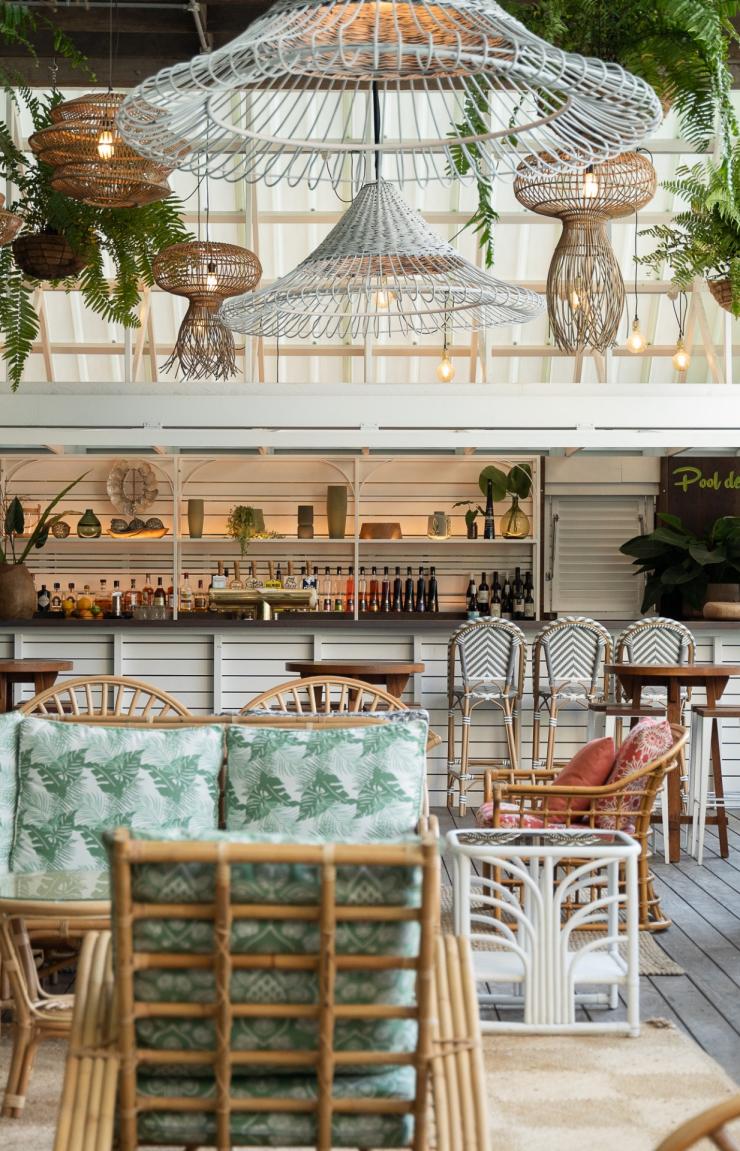 クイーンズランド州、ゴールド・コースト、ジ・アイランド・ルーフトップ・バー © Destination Gold Coast