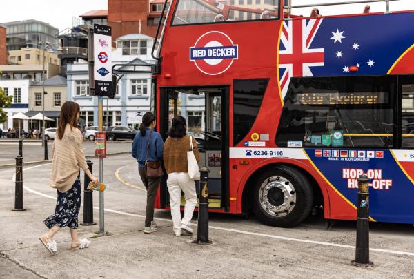 タスマニア州、ホバート、レッド・デッカー・カンパニー © Tourism Australia