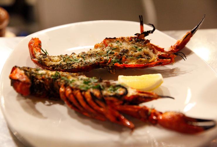 パース、ロックプール・バー&グリル、炭火でローストされた西オーストラリア州産のマロン © Rockpool Bar & Grill & Grill パース、ロックプール・バー&グリル、炭火でローストされた西オーストラリア州産のマロン © Rockpool Bar & Grill & Grill